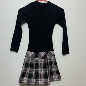 Girl long sleeve black and pink dress